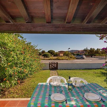 Appartamento Trilocale Le Canne 6 Posti Letto Con Giardino San Teodoro  Ngoại thất bức ảnh