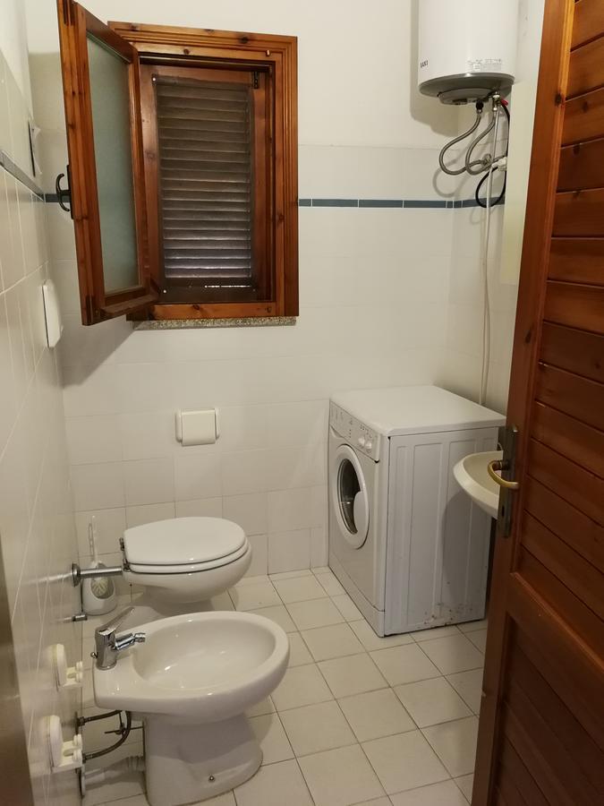 Appartamento Trilocale Le Canne 6 Posti Letto Con Giardino San Teodoro  Ngoại thất bức ảnh